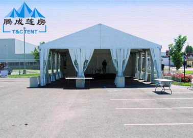 20x30 m Snowproof Flame Retardant White PVC Aluminium Alloy Tent Dengan Clear / Sandwich Wall Untuk Perayaan